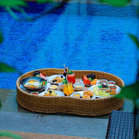 Hotel Swiss-Belexpress Kuta Legian Zewnętrze zdjęcie