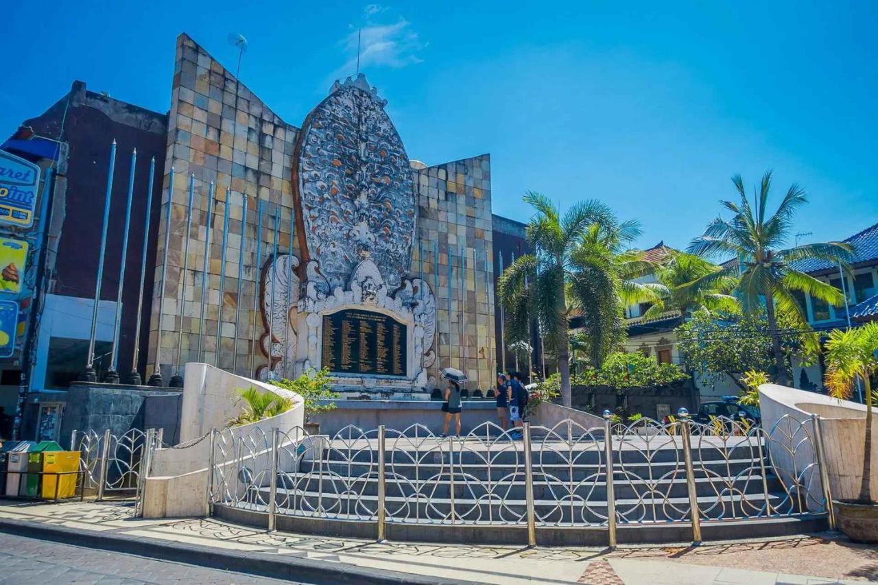 Hotel Swiss-Belexpress Kuta Legian Zewnętrze zdjęcie
