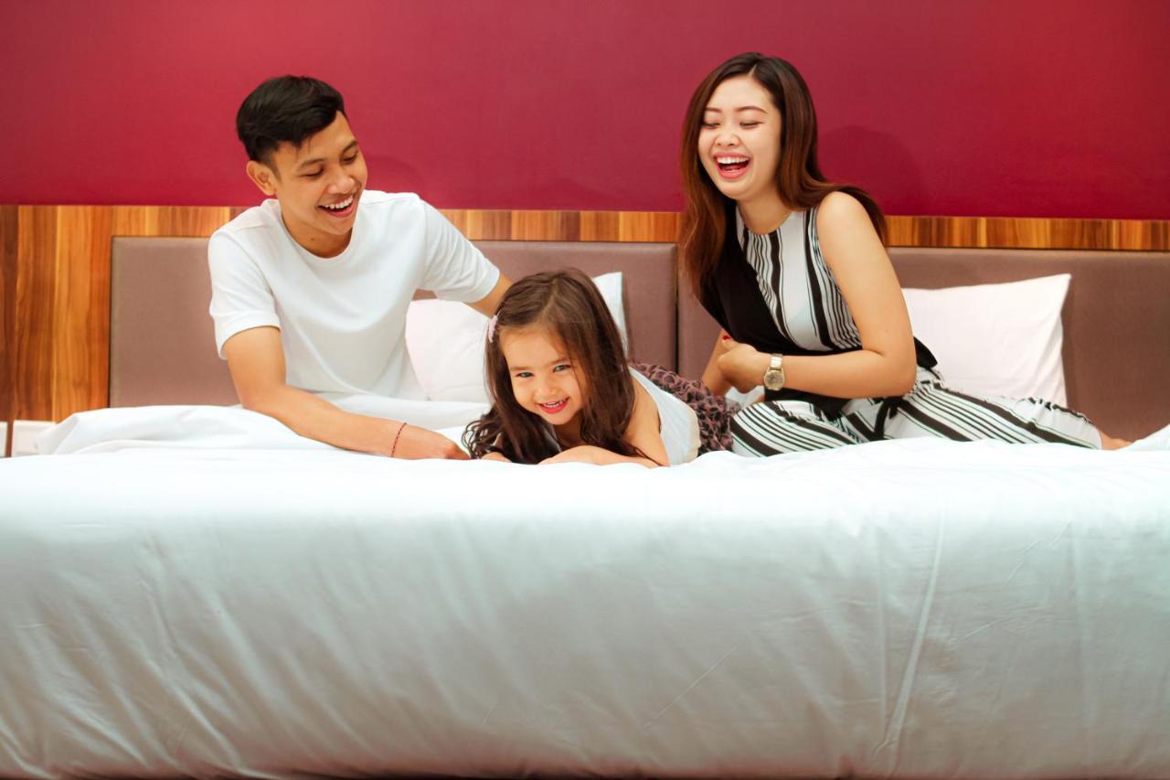 Hotel Swiss-Belexpress Kuta Legian Zewnętrze zdjęcie
