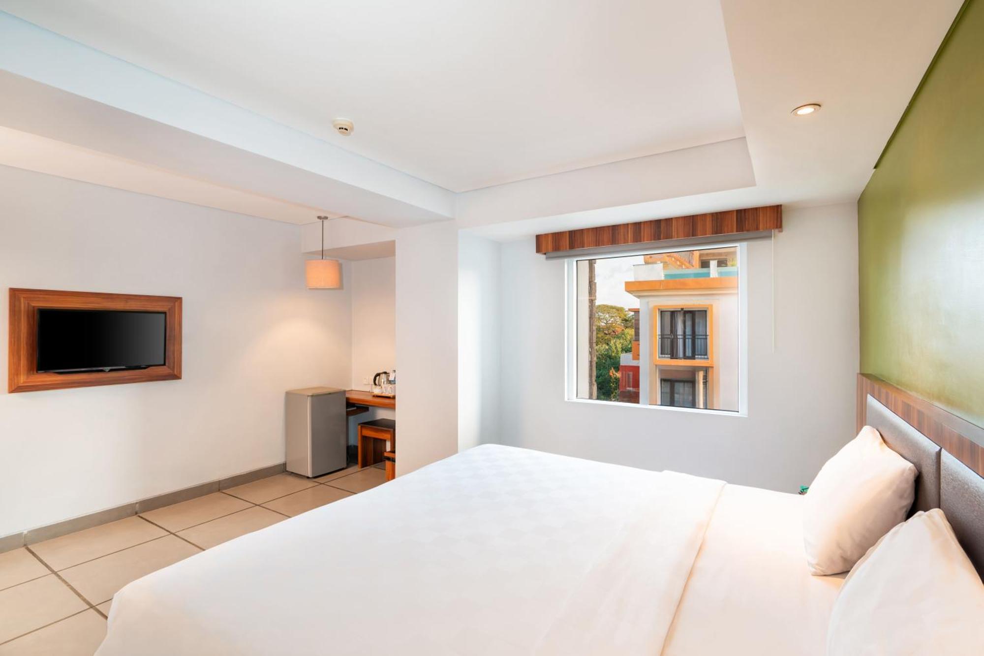 Hotel Swiss-Belexpress Kuta Legian Zewnętrze zdjęcie