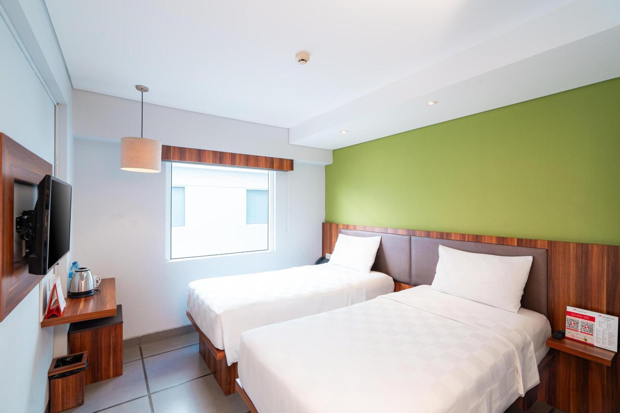 Hotel Swiss-Belexpress Kuta Legian Zewnętrze zdjęcie