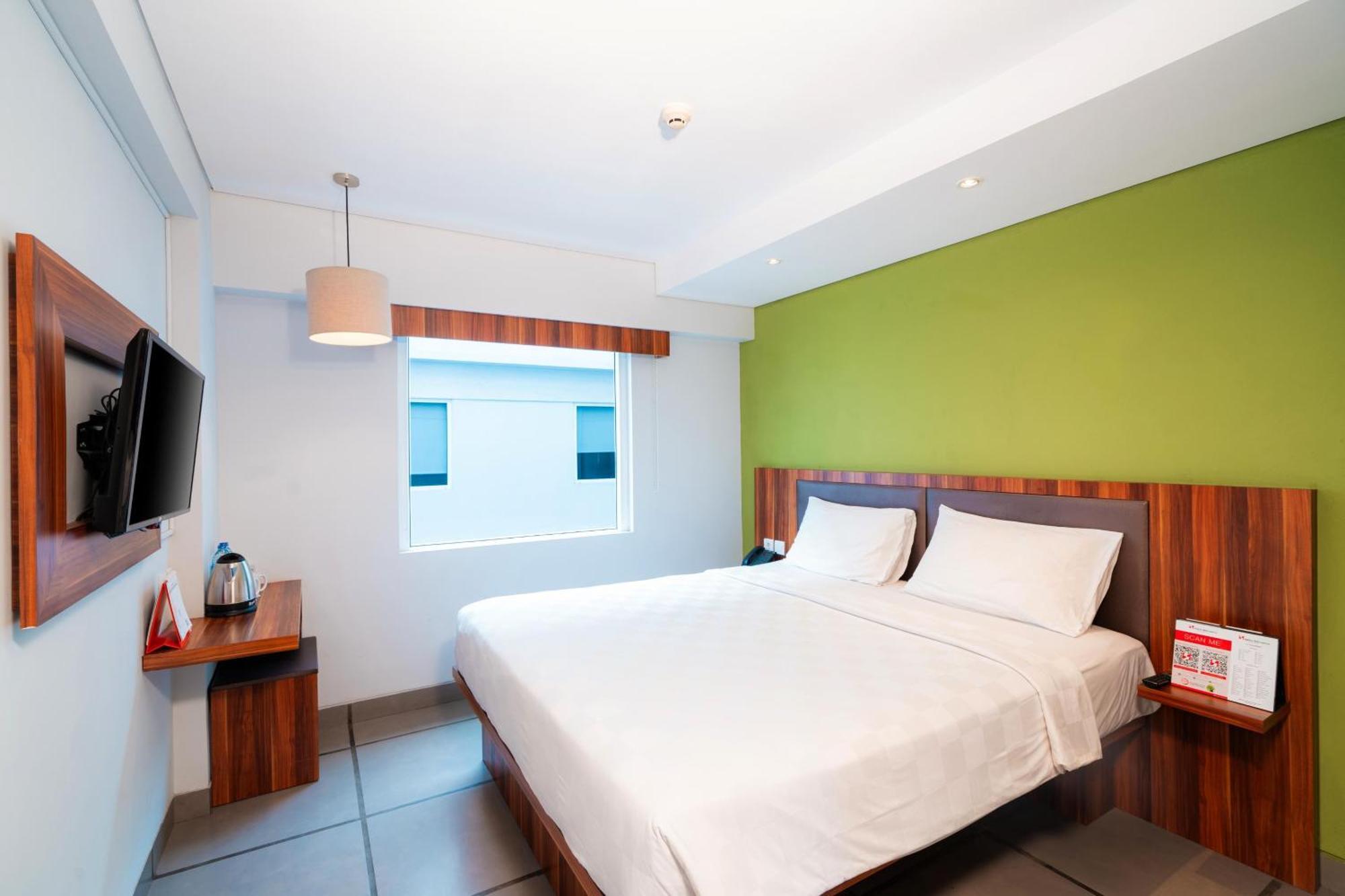 Hotel Swiss-Belexpress Kuta Legian Zewnętrze zdjęcie