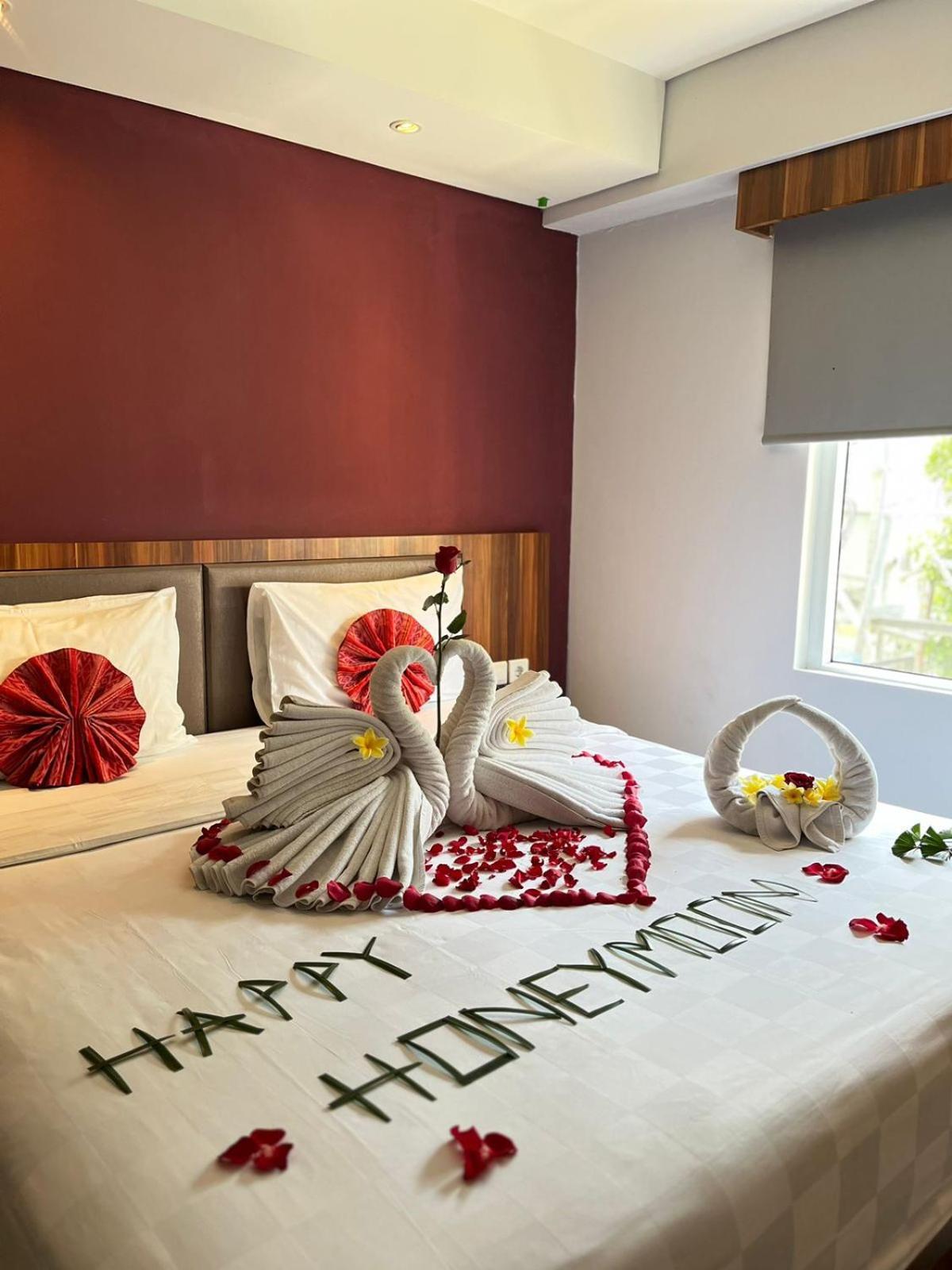 Hotel Swiss-Belexpress Kuta Legian Zewnętrze zdjęcie